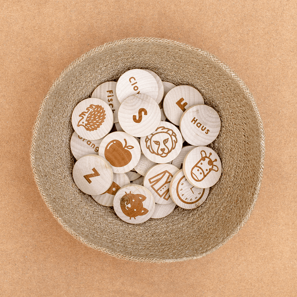 Wooden Alphadots (German)