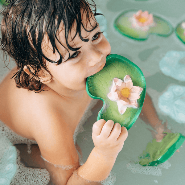 Water Lily Floatie Bath Toy